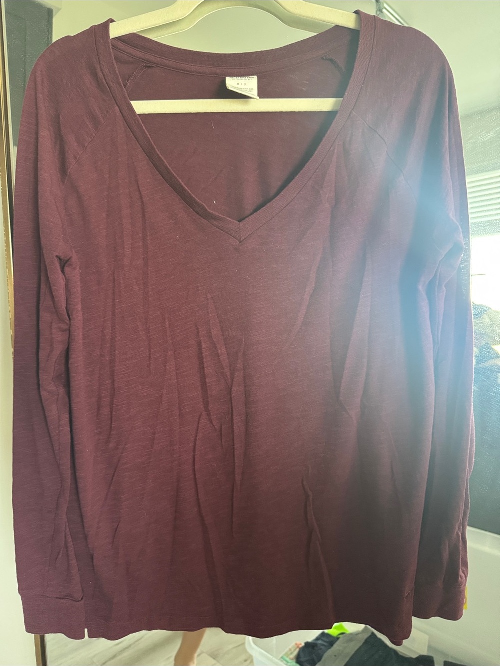 VS Pink V-Neck Long Sleeve Women's Top - Burgundy